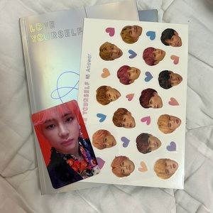 Bts love yourself album( V photo card included)